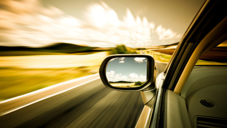 Auto v sne: Čo symbolizuje šoférovanie, nehoda či kúpa auta vo vašich snoch?