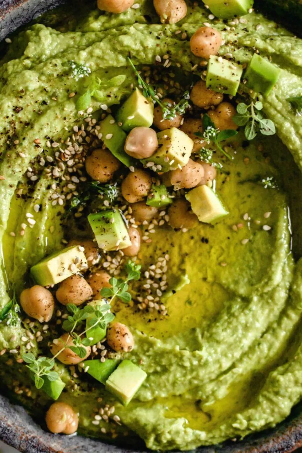 avokádový hummus