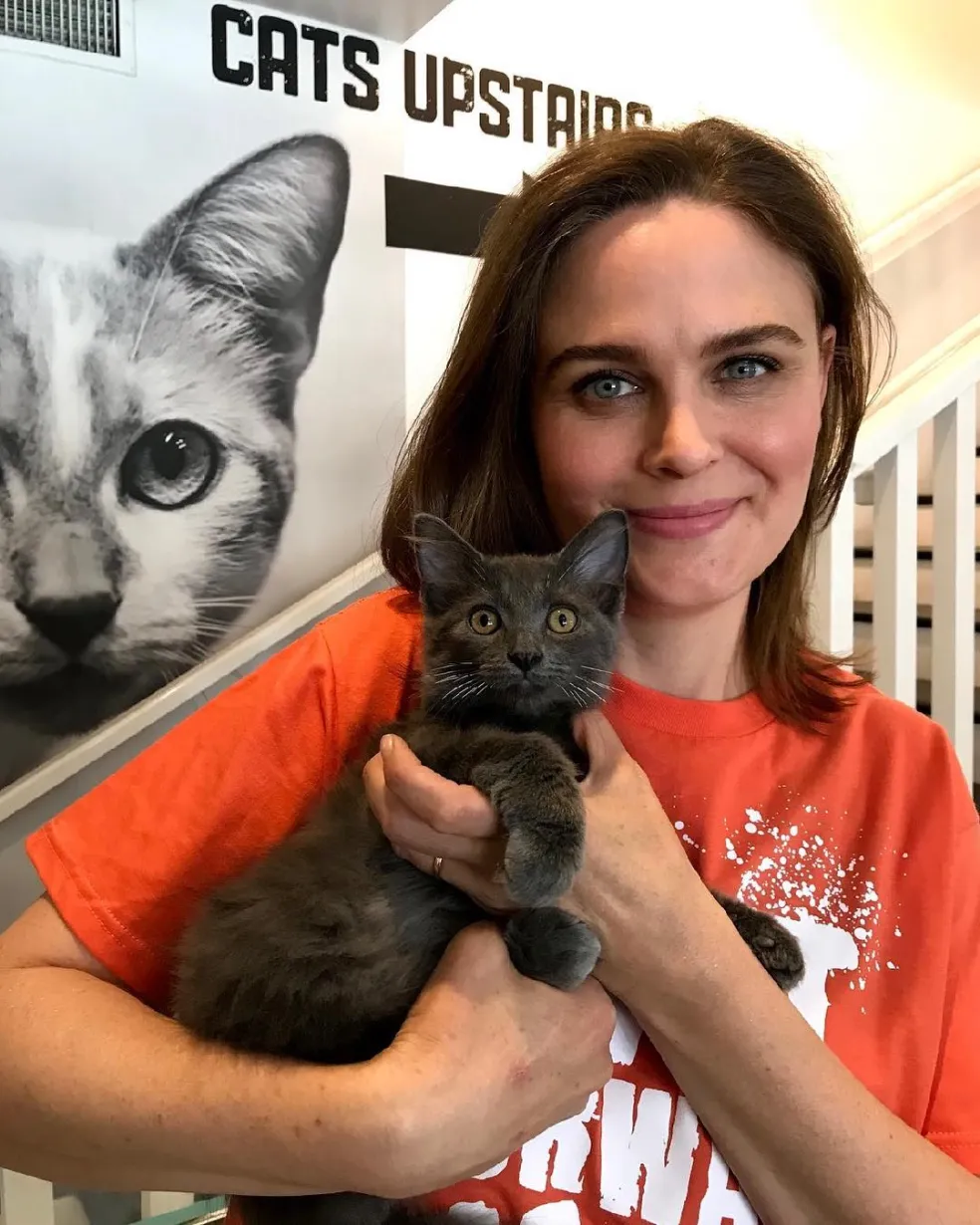Emily Deschanel