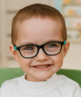 Ďalekozrakosť u detí: Ako ju spoznať a pomôcť dieťaťu?