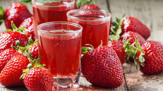 Jahodová sezóna je tu! Prinášame recept na výborný jahodový likér