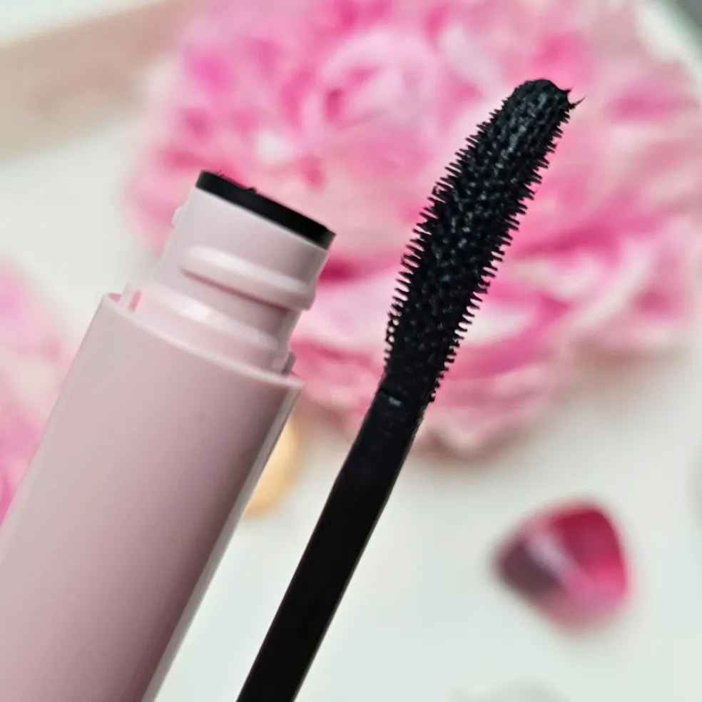 Predlžujúca maskara Great Heights® Mary Kay kefka