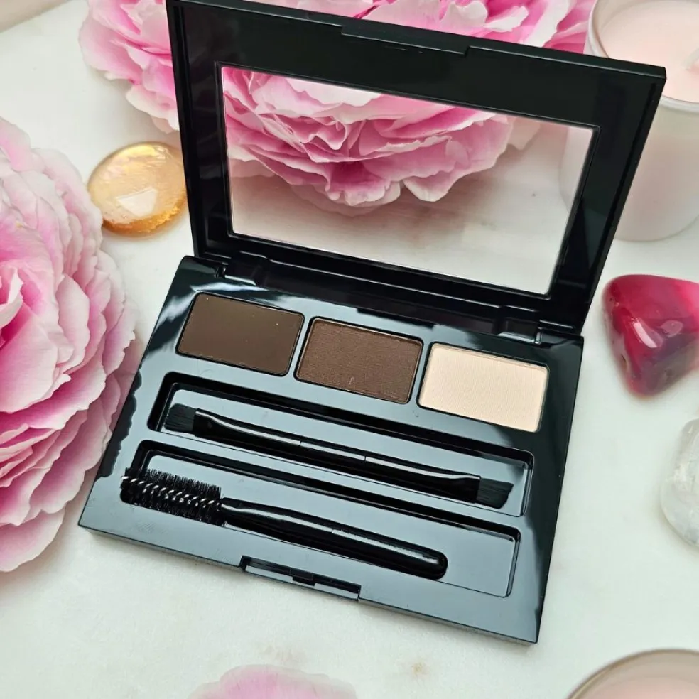 Nová Kolekcia na obočie Mary Kay
