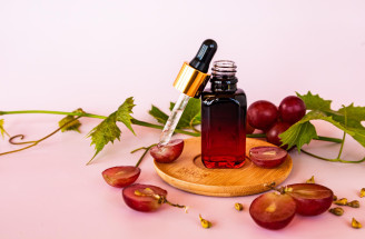 Resveratrol v kozmetických produktoch: Čo dokáže urobiť pre tvoju krásu?