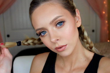 Zažiarte na pláži - ľahký letný make-up