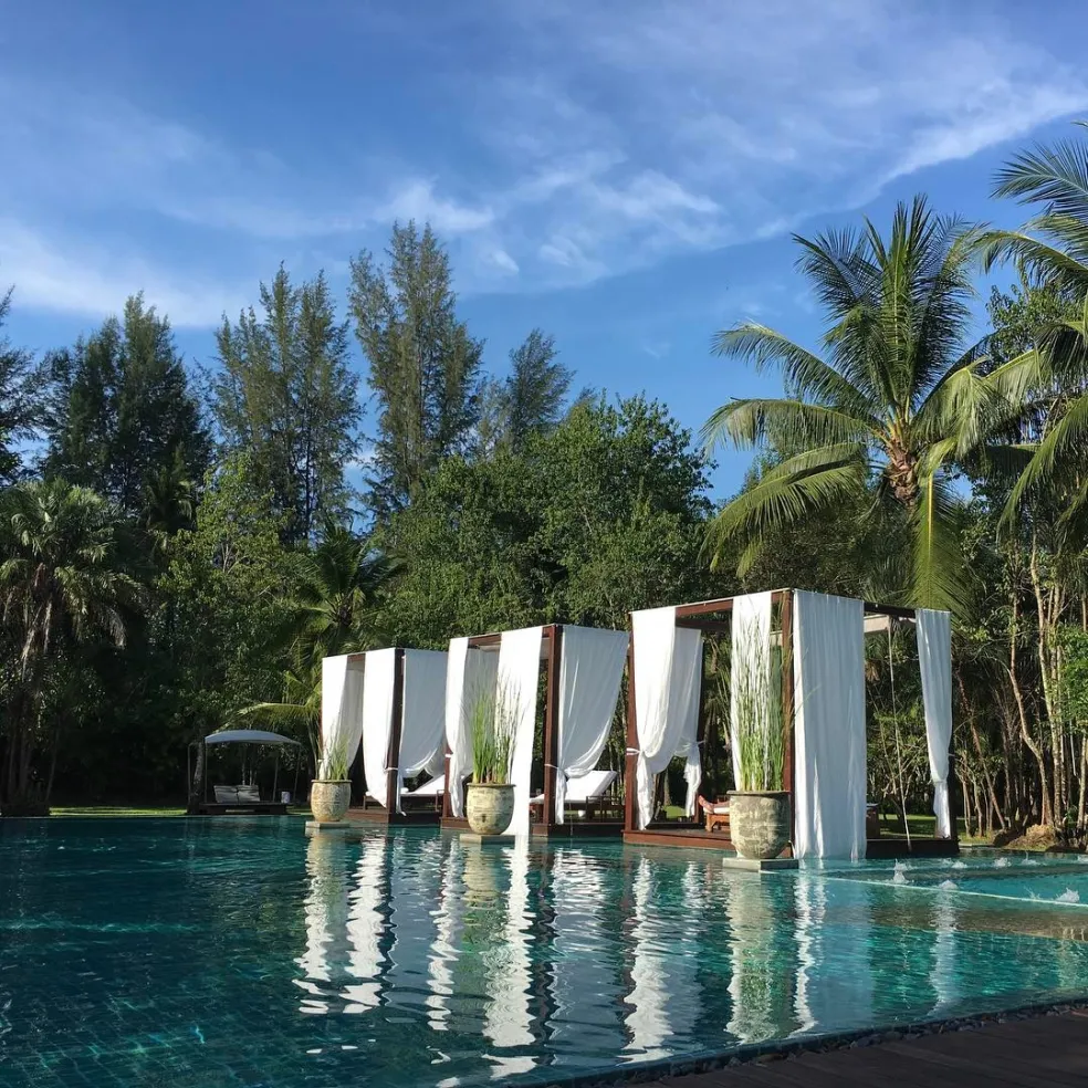 THE SAROJIN HOTEL
