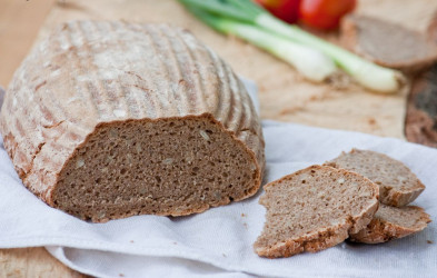 Recept: Domáci kváskový chlieb so slnečnicovými semiačkami