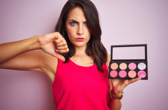 Najväčšie make-up prešľapy: 10 vecí, na ktoré si dávať pri líčení pozor!