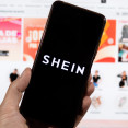 Francúzsko ide po krku Shien a Temu: Influencerov to môže stáť pekný balík