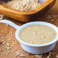 Všetko o tahini: Toto potrebuješ vedieť skôr, než ju ochutnáš!