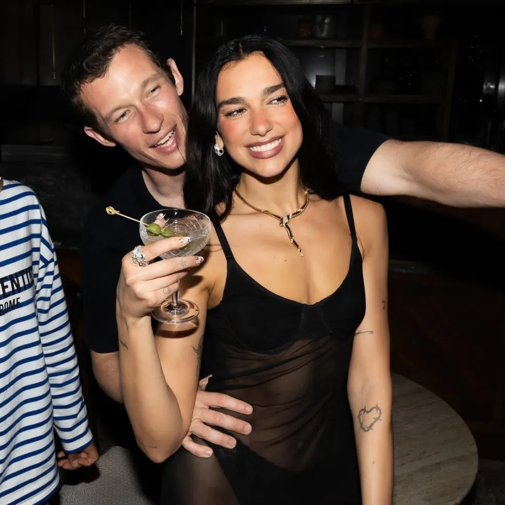 Dua Lipa a Callum Turner