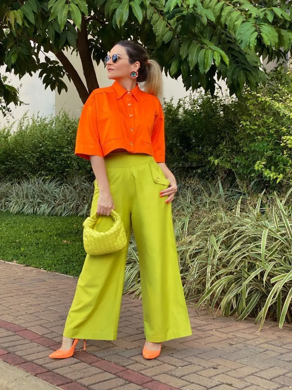 oranžovo žltý outfit