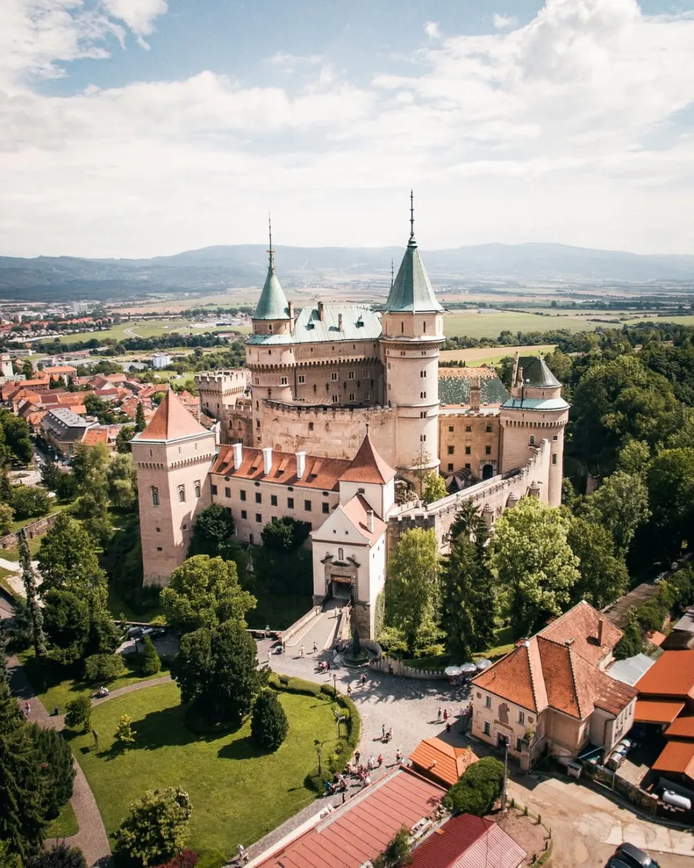 Bojnický zámok, Slovensko