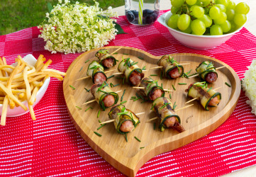 RECEPT: Cuketové závitky s klobáskou
