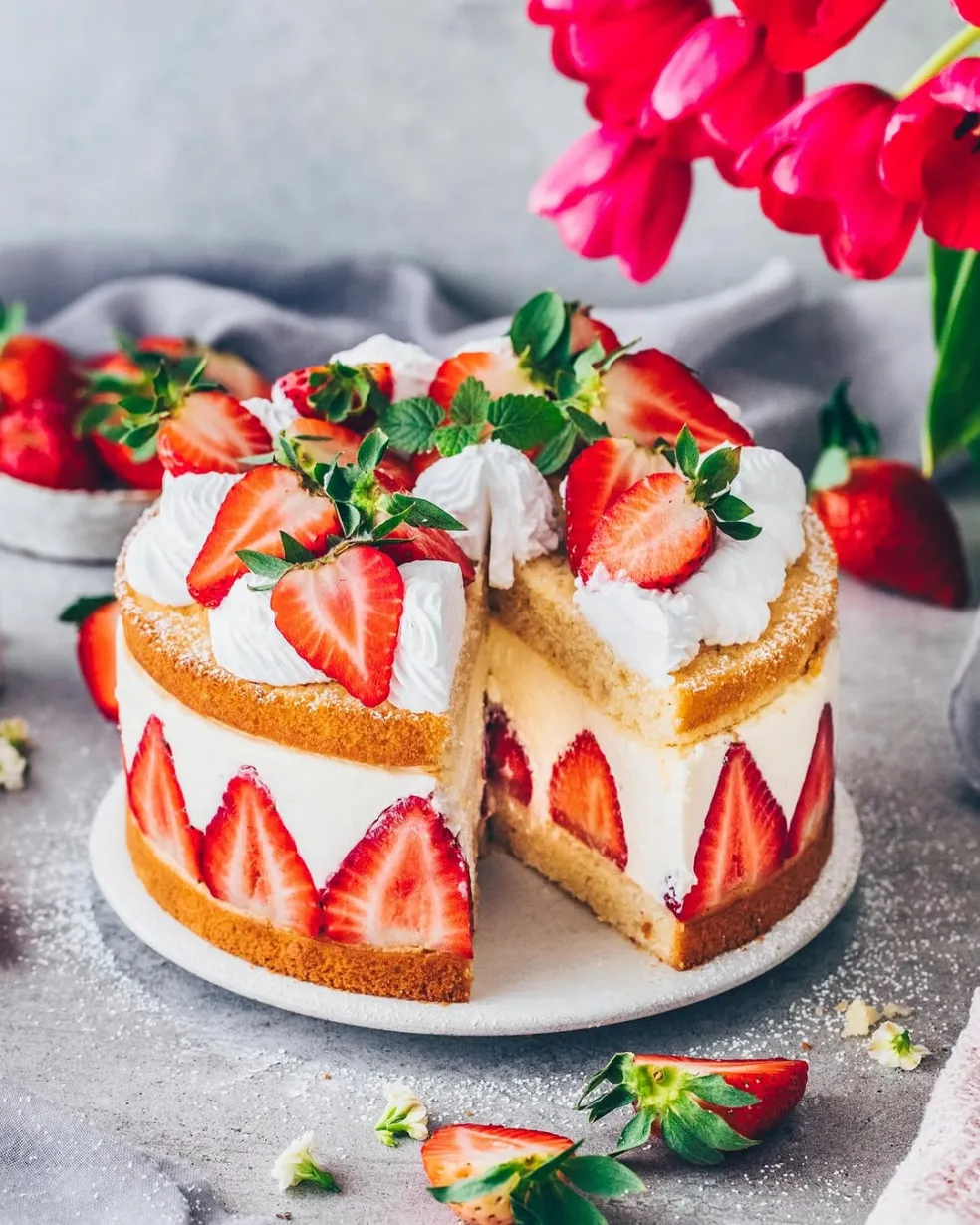 jahodová smotanová torta