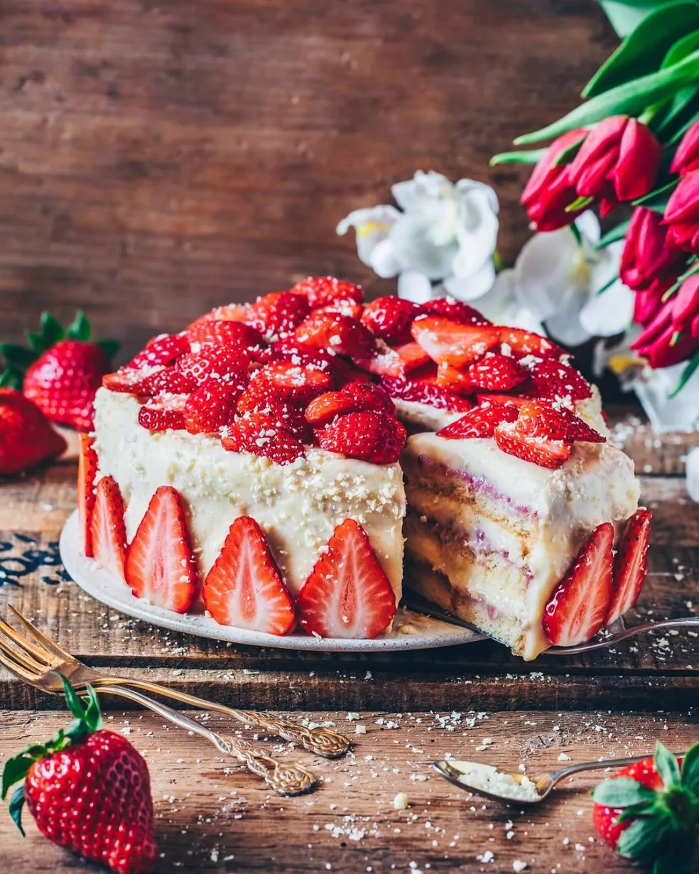 jahodová smotanová torta