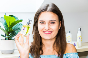 TEST: Suchý olej zo slamienky Melem – postará sa o pleť i vlasy?