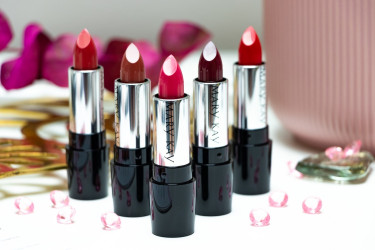 TEST: Gélové polomatné rúže od Mary Kay v sexi odtieňoch