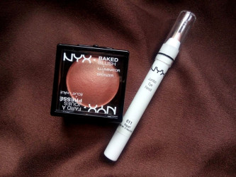 TEST: NYX - Lícenka a jumbo ceruzka na oči