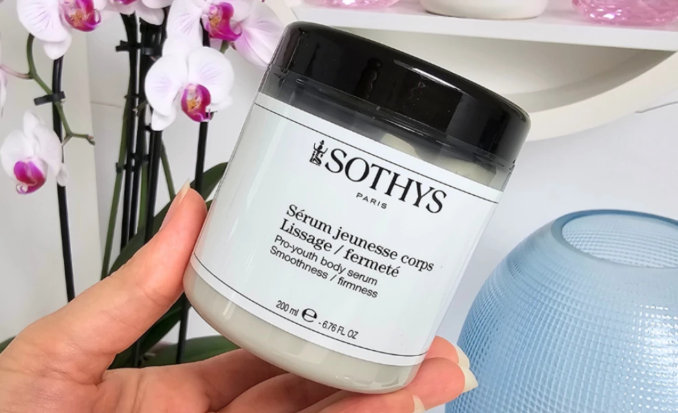 Omladzujúce telové sérum od Sothys