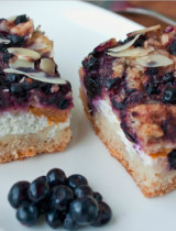 Recept: Strúhaný koláč s tvarohom a ovocím