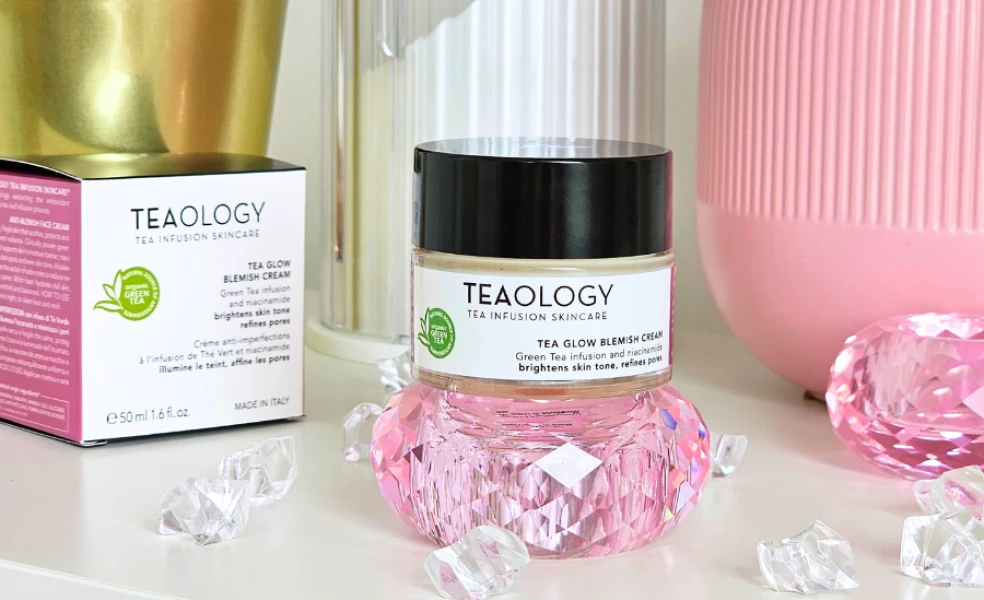Tea Glow Blemish Cream od Teaology