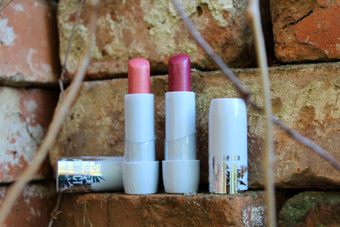 TEST: Oriflame - Very Me - rúž na pery Frost Addict