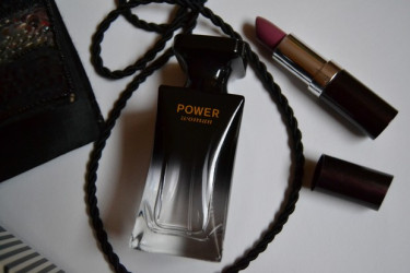 TEST: Toaletná voda Power Woman - Oriflame