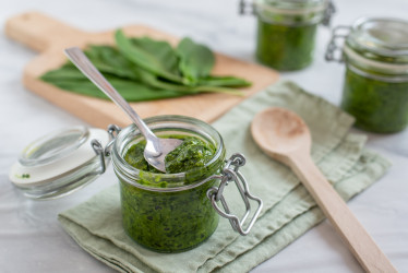 Recept na pesto z medvedieho cesnaku: Najlepší, aký si kedy jedla!