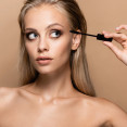 Kedy vymeniť špirálu a čo ti naozaj prinesie lashlift? Pravda o zdravých mihalniciach