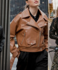 Ako na jeseň štýlovo nosiť koženú bundu? Tipy na trendy kombinácie!