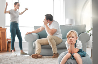 Partner chce vychovávať dieťa inak? Tipy, ako zvládnuť konflikt vo výchove