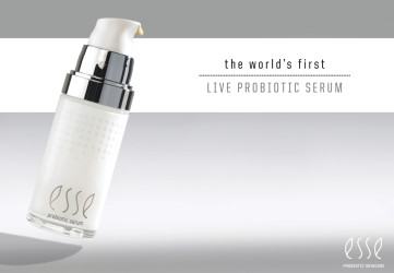 Spoznaj probiotické sérum Pluss od Esse Probiotic Skincare!