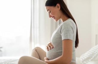 Ženský mozog sa mení s príchodom dieťaťa: Prečo sa zmenší a čo tým získava mama?