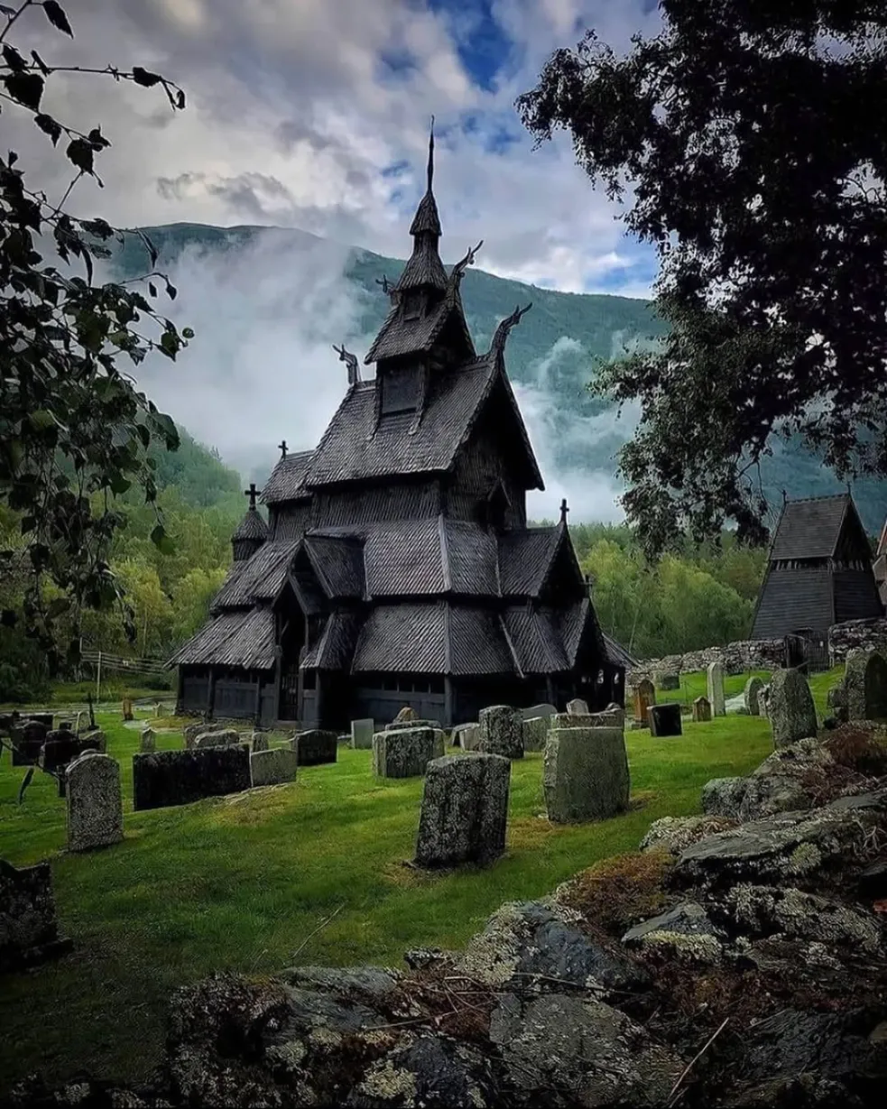 Borgundský roubený kostol