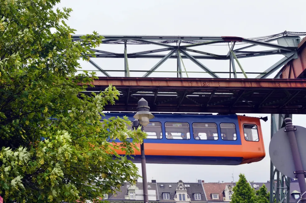 Schwebebahn