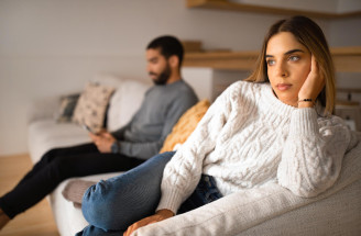 Keď je partner skôr ako ďalšie dieťa: Ako zvládnuť nerovnováhu vo vzťahu?