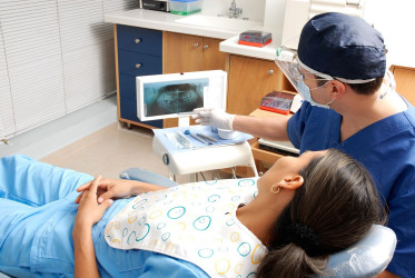 Endodoncia: Skutočnosť o „vytiahnutí nervu“ zo zuba