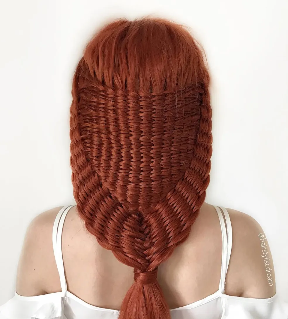 trendy zapletané účesy