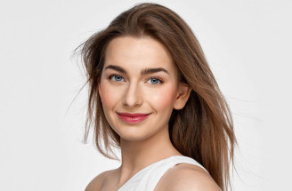 Clean girl make-up s Dermacol: prirodzená krása bez námahy