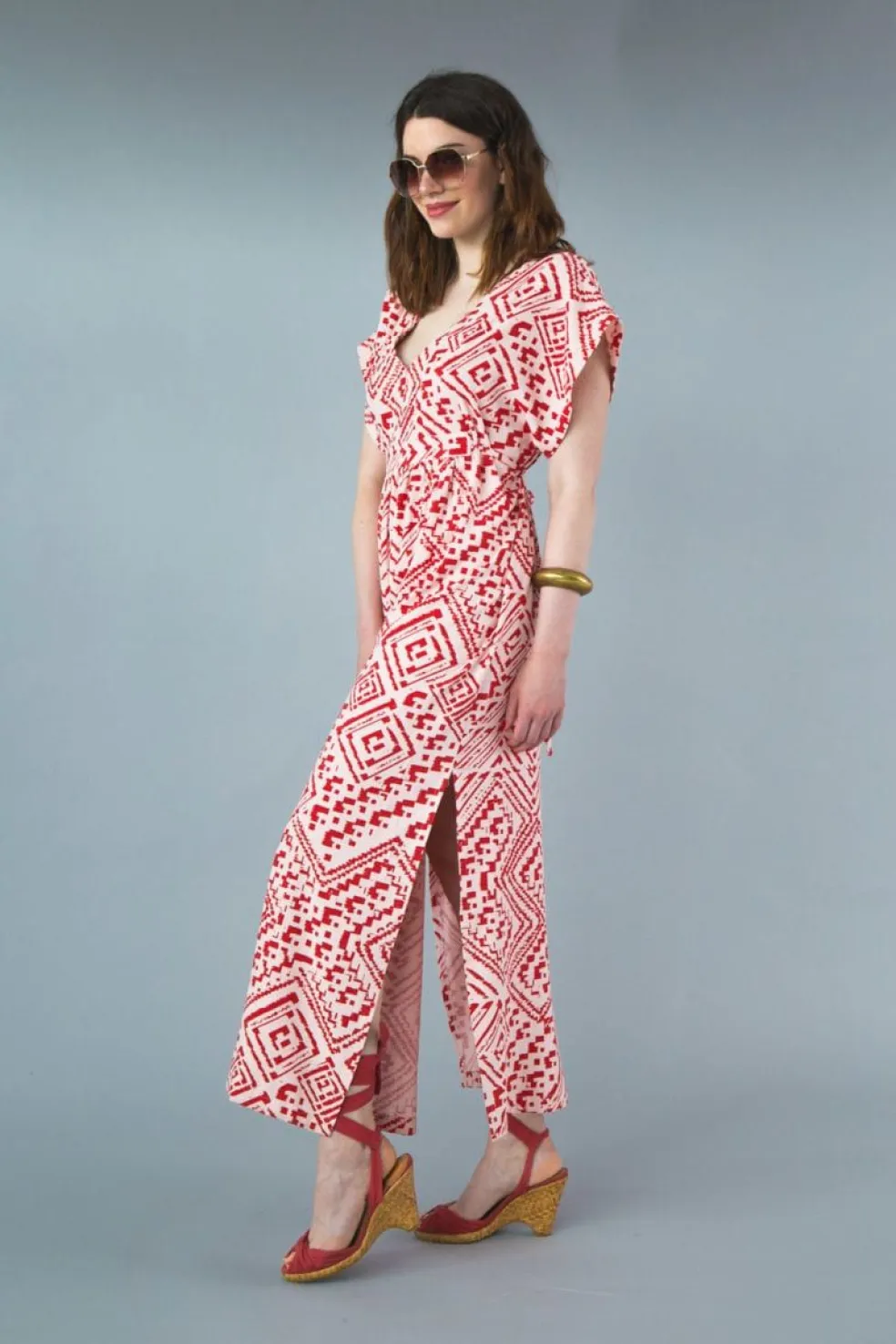 vzorovaný kaftan