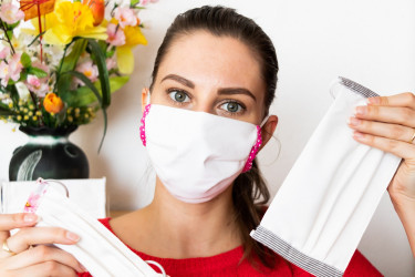 Návod, ako si vyrobiť rúško, ktoré môžeš používať znovu a znovu!