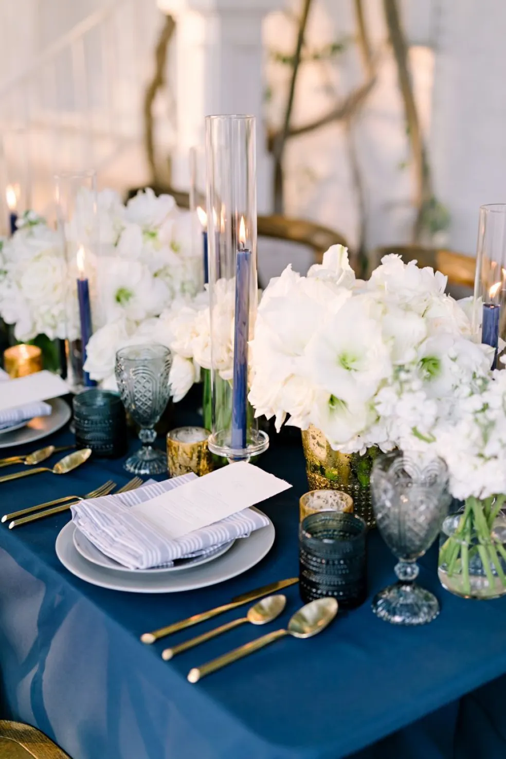 modrá svadobná výzdoba