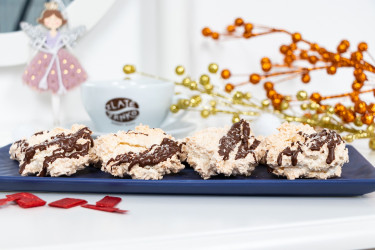 Jednoduchý recept na kokosové pusinky: Počas Vianoc im nik neodolá!