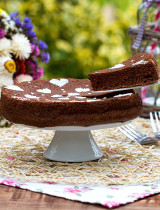 Kakaovo-mandľová torta – jednoduchý dezert plný vône a elegancie