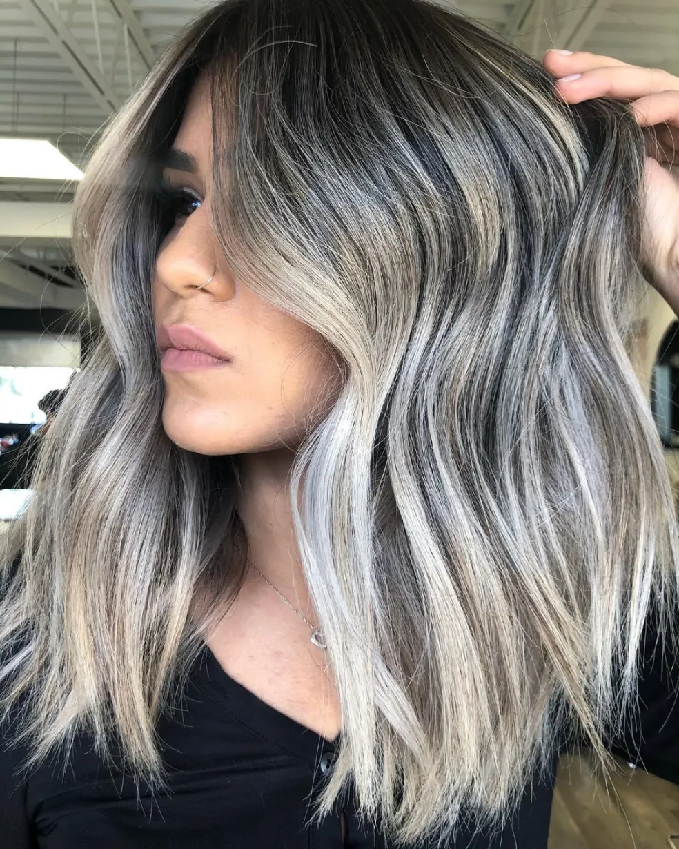 mushroom blond s vlnami