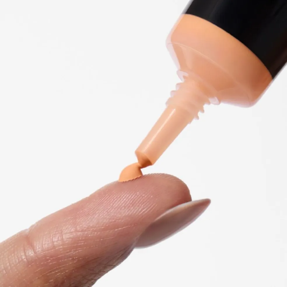 Korektor pod oči Light Peach