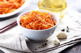 Mrkva po kórejsky – šalát s netradičnou a skvelou chuťou