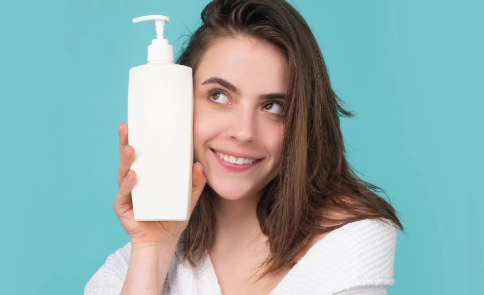 zložky v kozmetike proti vypadávaniu vlasov