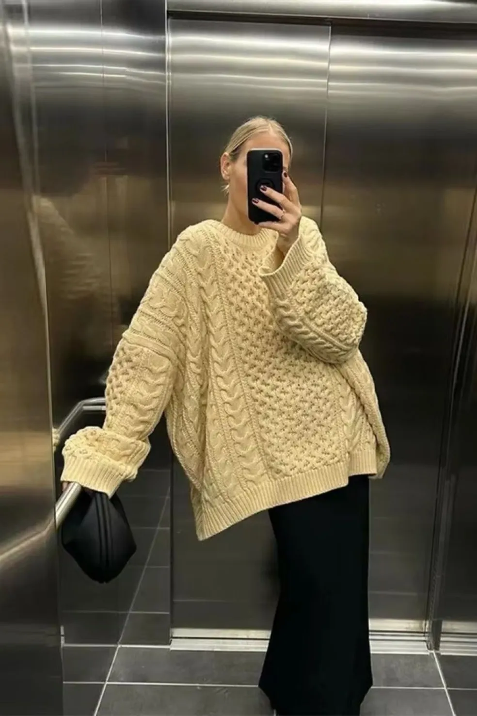 netypické tvary svetrov